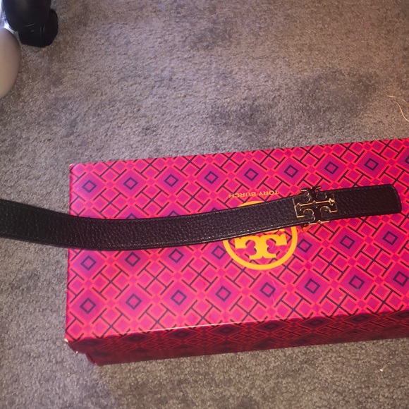 Tory Burch - Picture 3 of 6